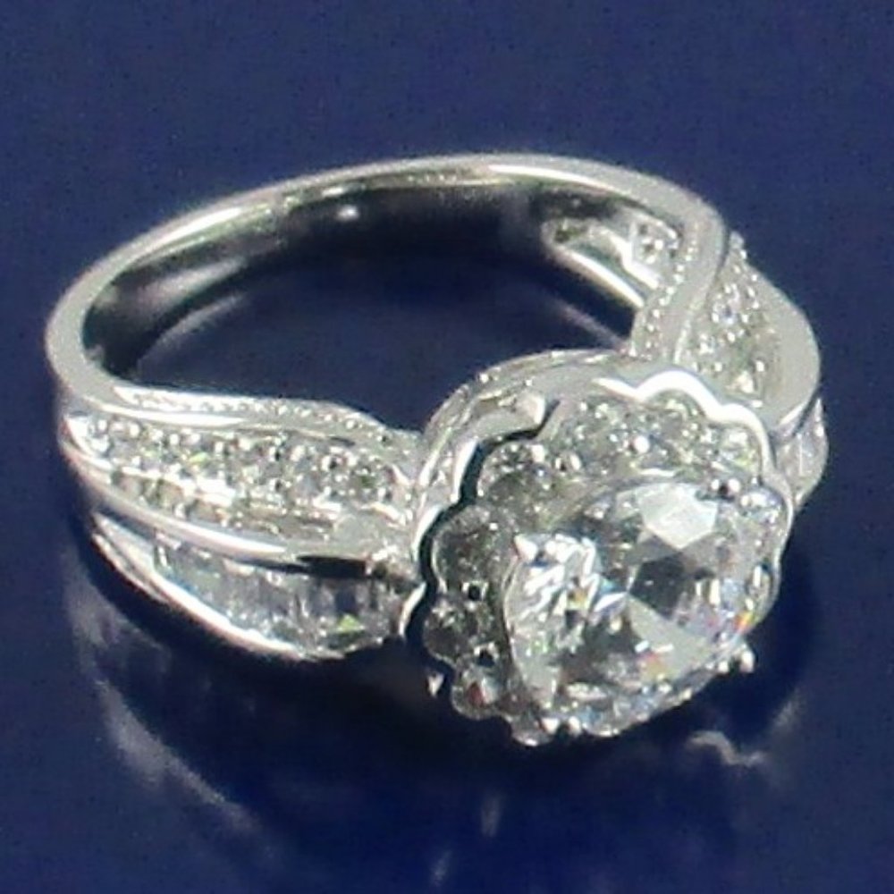 Victoria Wieck 3.42ct Absolute "Floral" Frame Ring - Picture 3 of 14